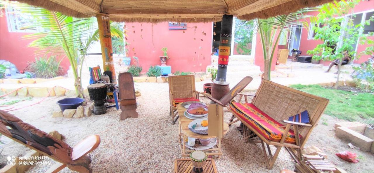 Zion - Lily'S Paradise Toubab Dialo Extérieur photo